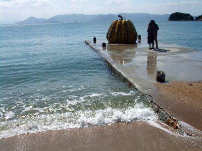 直島